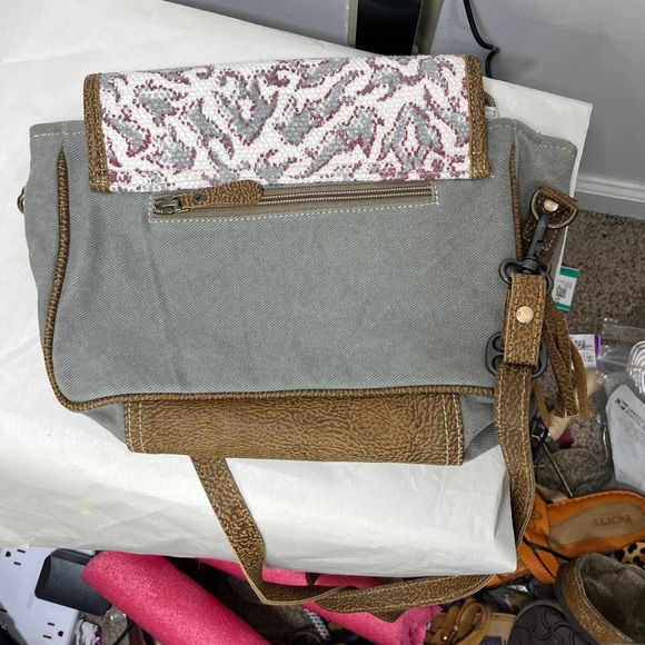 MYRA BAG FATSO SMALL & CROSS BODY BAG EUC - Picture 6 of 10